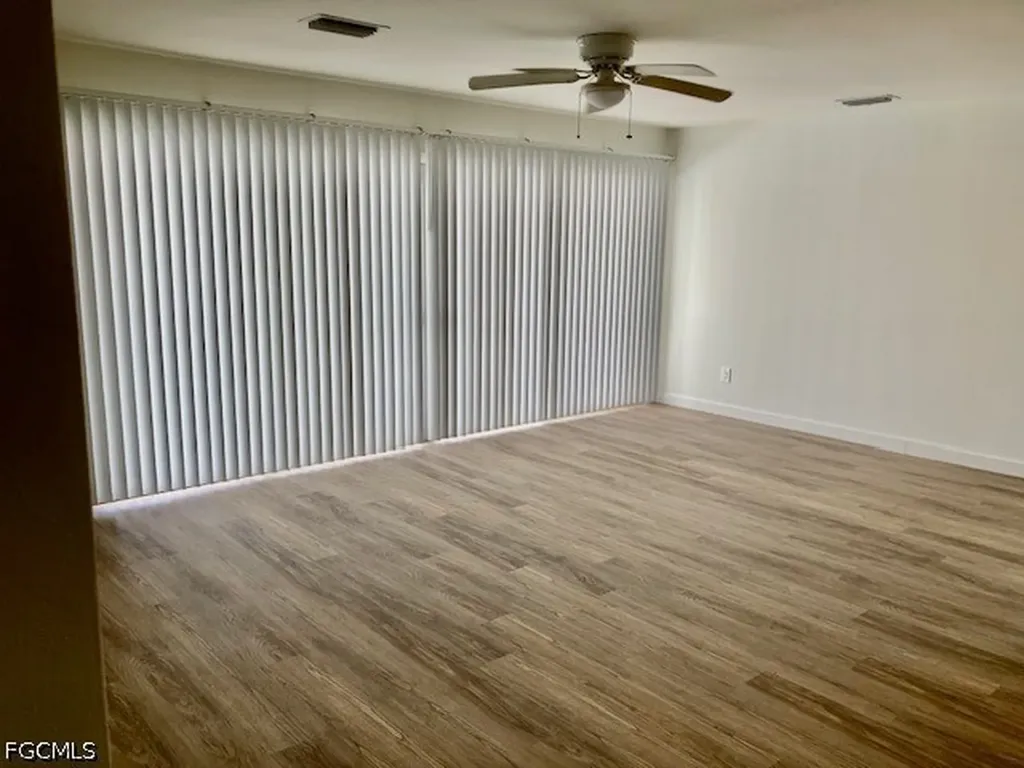 5242 Seagull Court Cape Coral FL 33904
