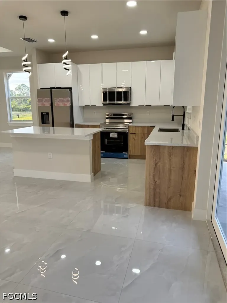 2804 Anita Avenue N Lehigh Acres FL 33971