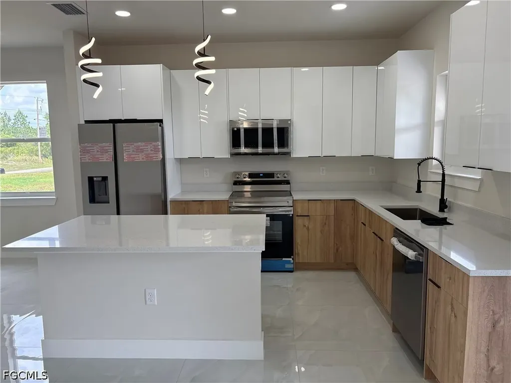 2804 Anita Avenue N Lehigh Acres FL 33971