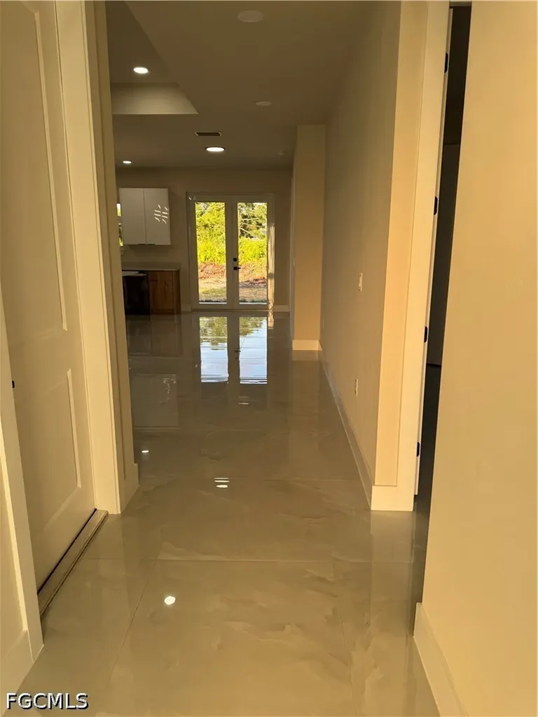 2804 Anita Avenue N Lehigh Acres FL 33971