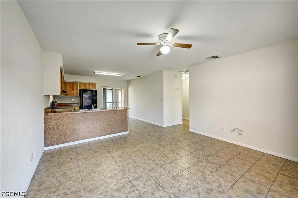 4307 SW Santa Barbara Place Cape Coral FL 33914