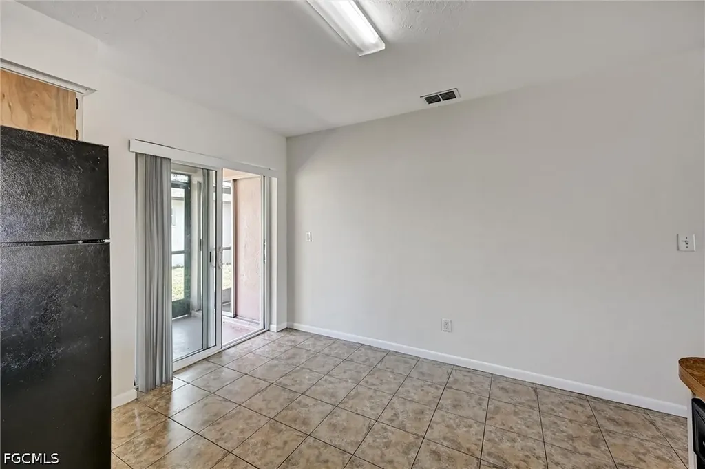 4307 SW Santa Barbara Place Cape Coral FL 33914
