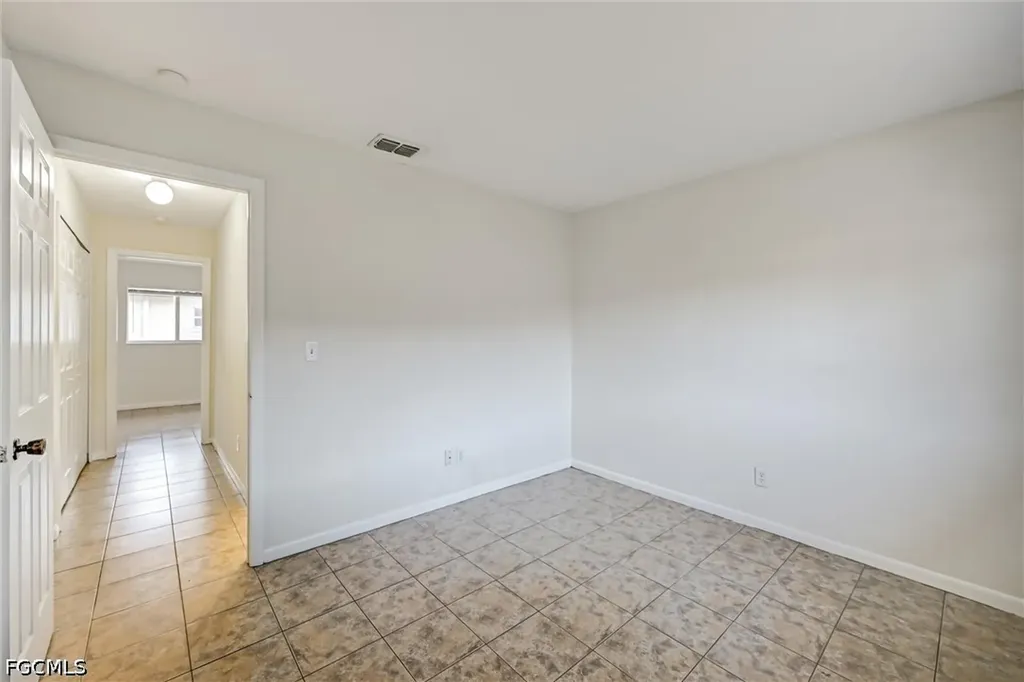 4307 SW Santa Barbara Place Cape Coral FL 33914