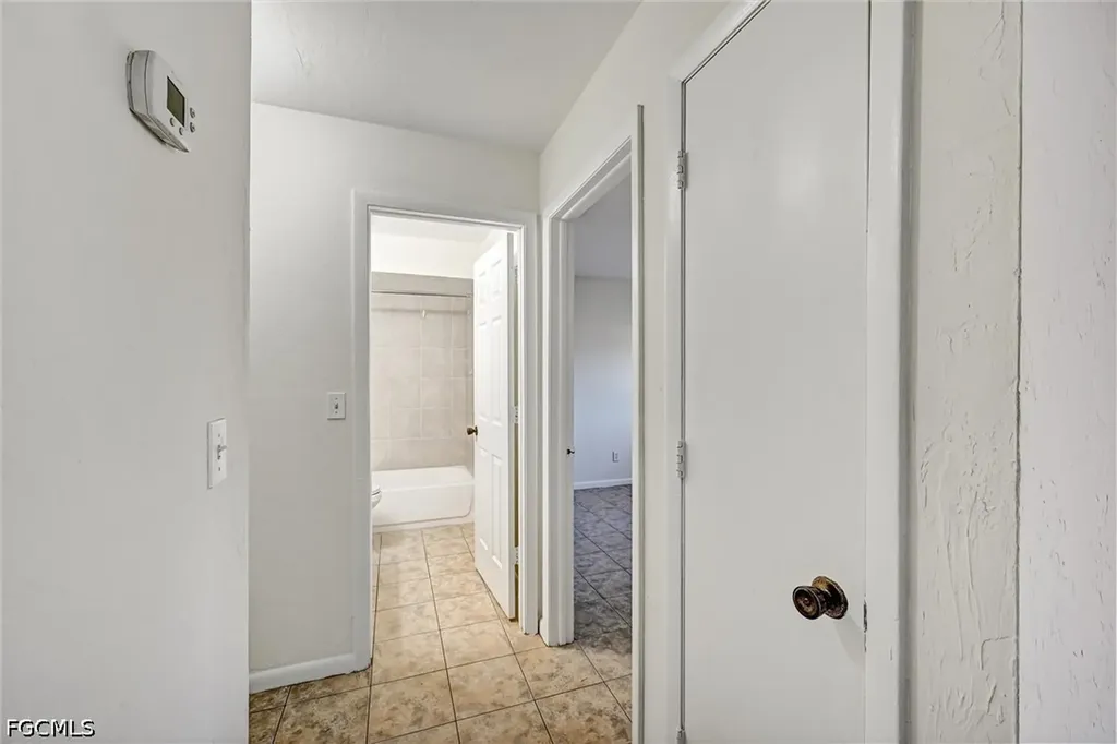4307 SW Santa Barbara Place Cape Coral FL 33914