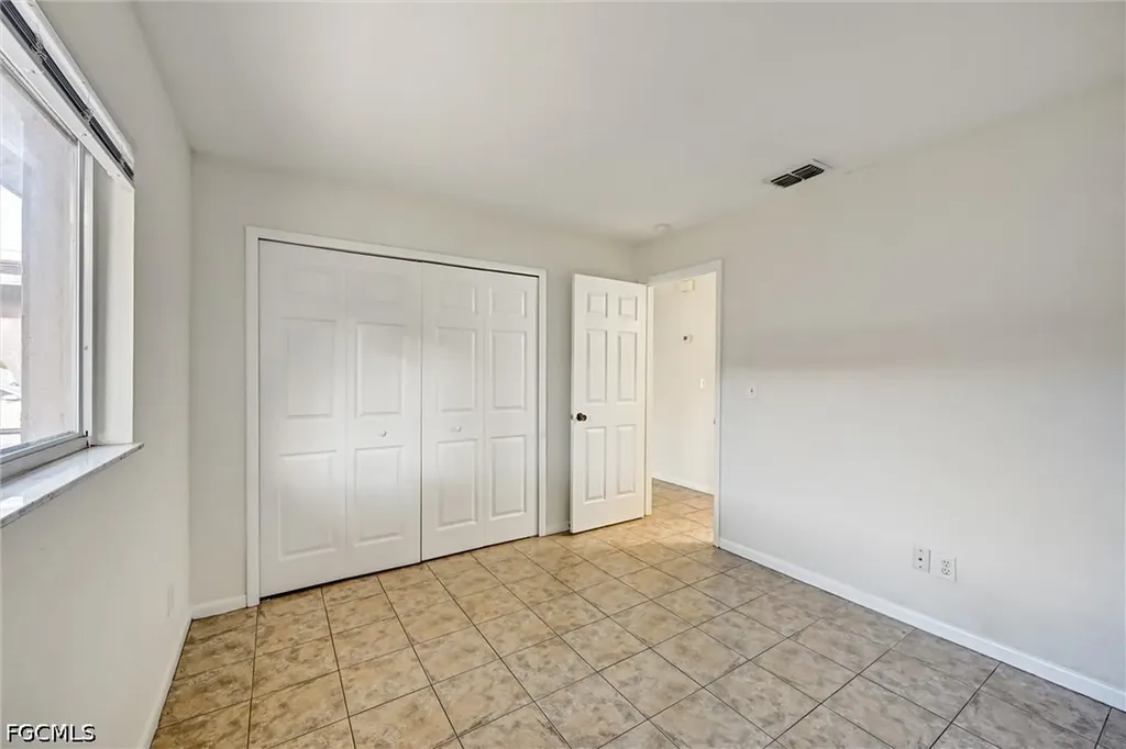4307 SW Santa Barbara Place Cape Coral FL 33914