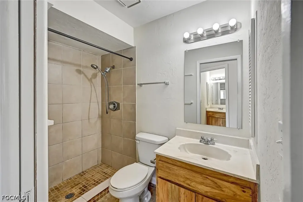4307 SW Santa Barbara Place Cape Coral FL 33914