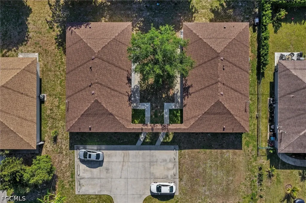 4307 SW Santa Barbara Place Cape Coral FL 33914