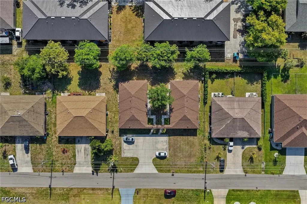 4307 SW Santa Barbara Place Cape Coral FL 33914