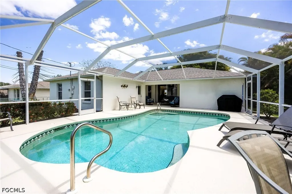 4522 SW 1st Avenue Cape Coral FL 33914