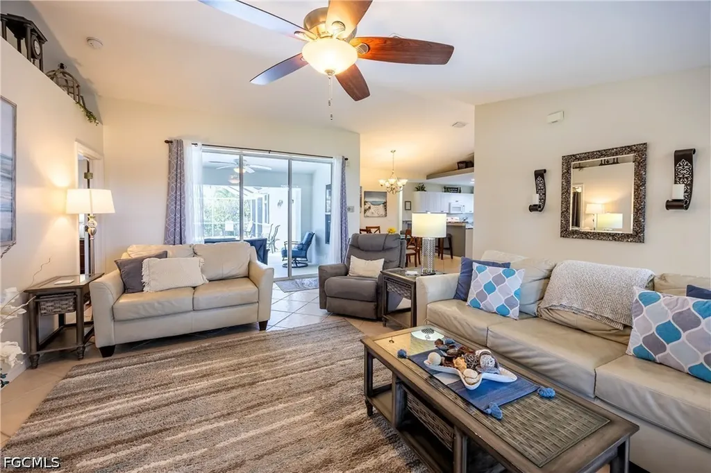 4522 SW 1st Avenue Cape Coral FL 33914