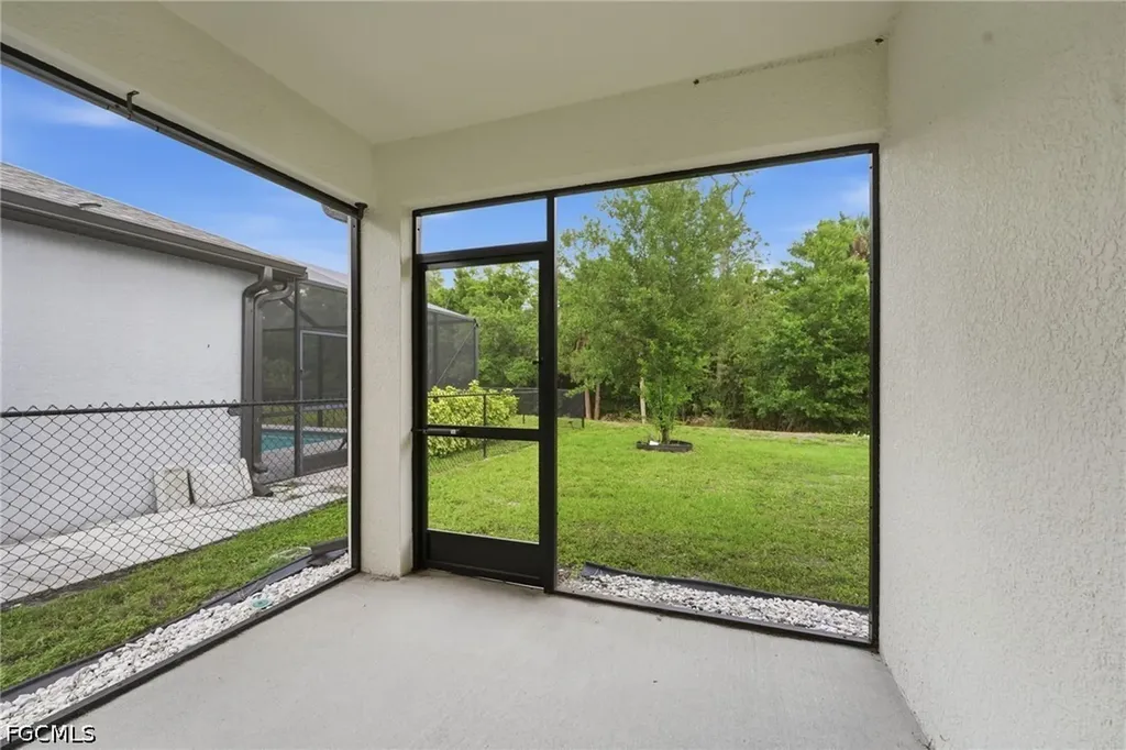 16048 Beachberry Drive North Fort Myers FL 33917