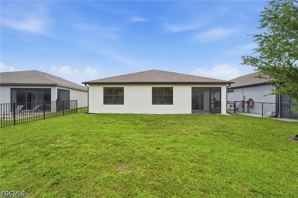16048 Beachberry Drive North Fort Myers FL 33917