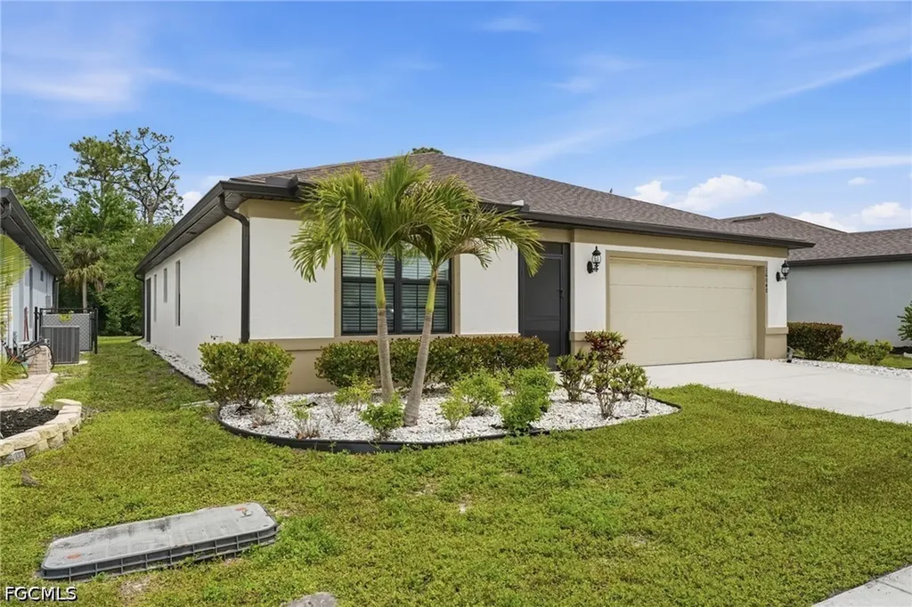 16048 Beachberry Drive North Fort Myers FL 33917