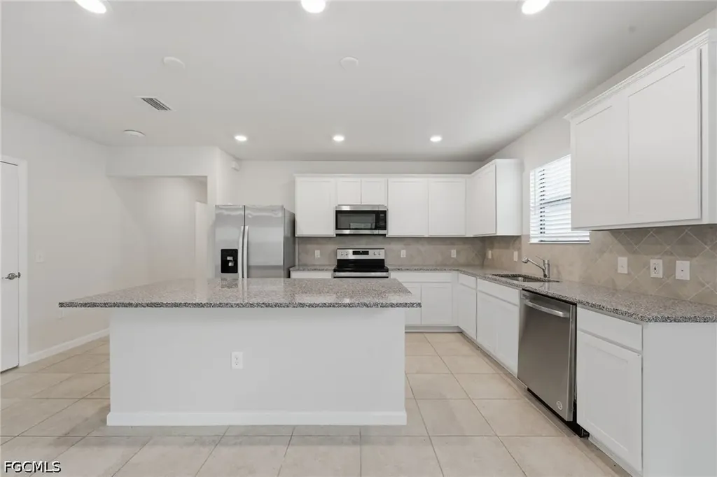 16048 Beachberry Drive North Fort Myers FL 33917
