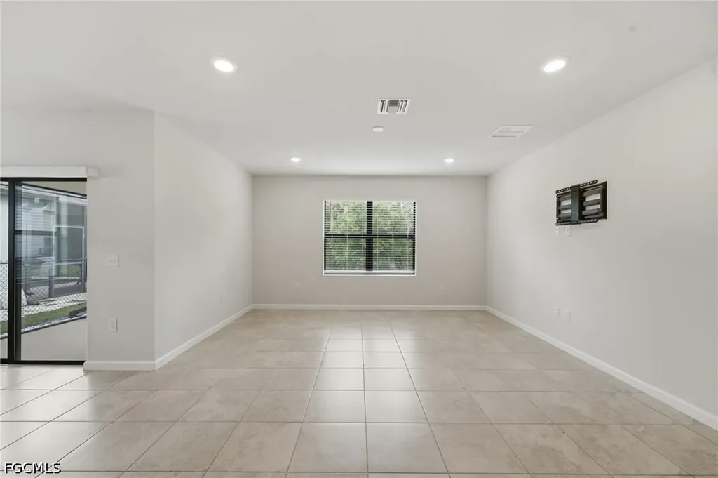 16048 Beachberry Drive North Fort Myers FL 33917