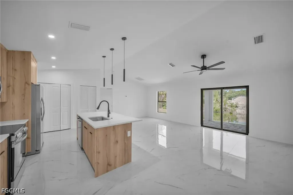 311 NE 31st Street Cape Coral FL 33909