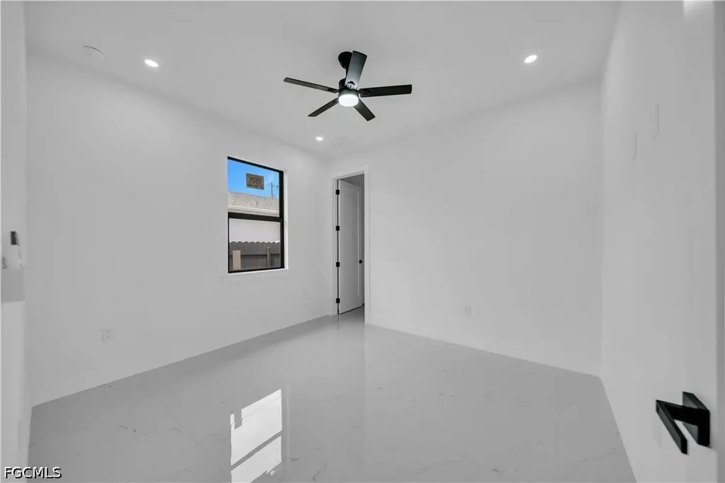 2218 SW 15th Avenue Cape Coral FL 33991