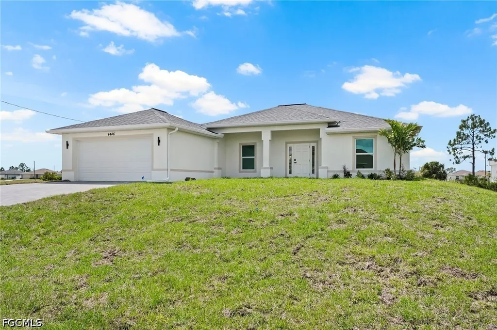 4446 Connection Avenue Cape Coral FL 33909