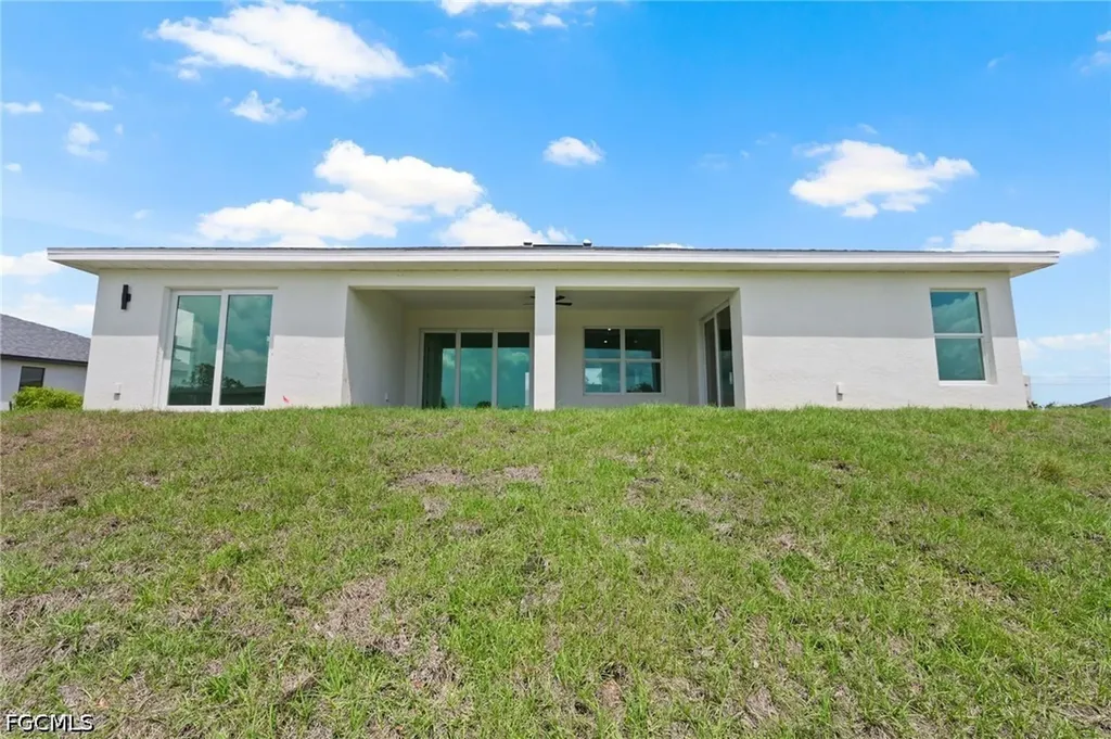 4446 Connection Avenue Cape Coral FL 33909
