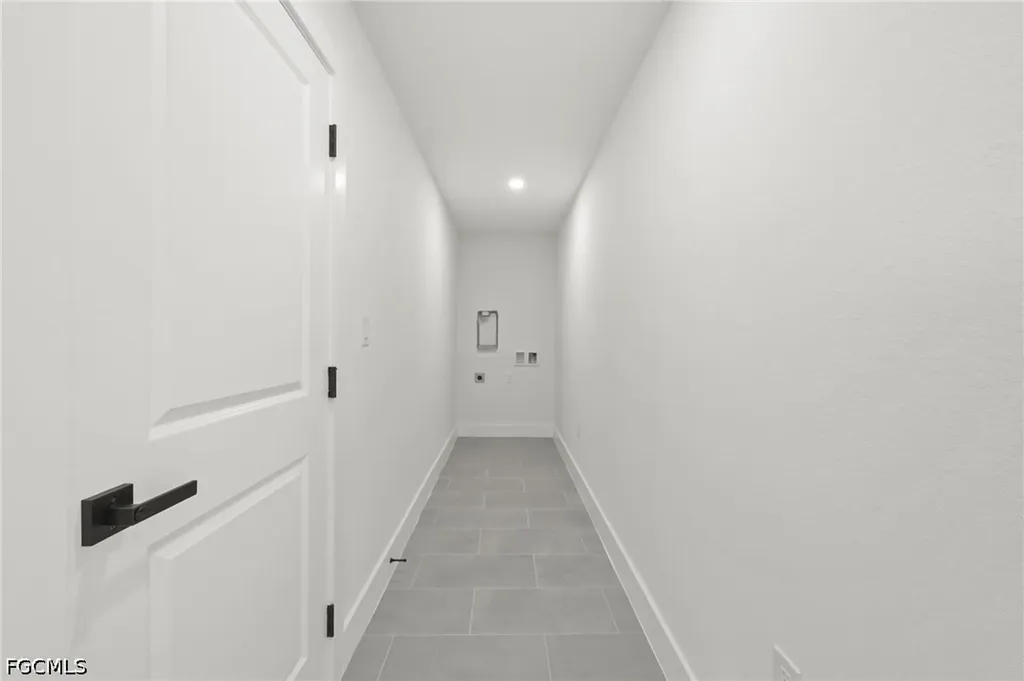 4446 Connection Avenue Cape Coral FL 33909