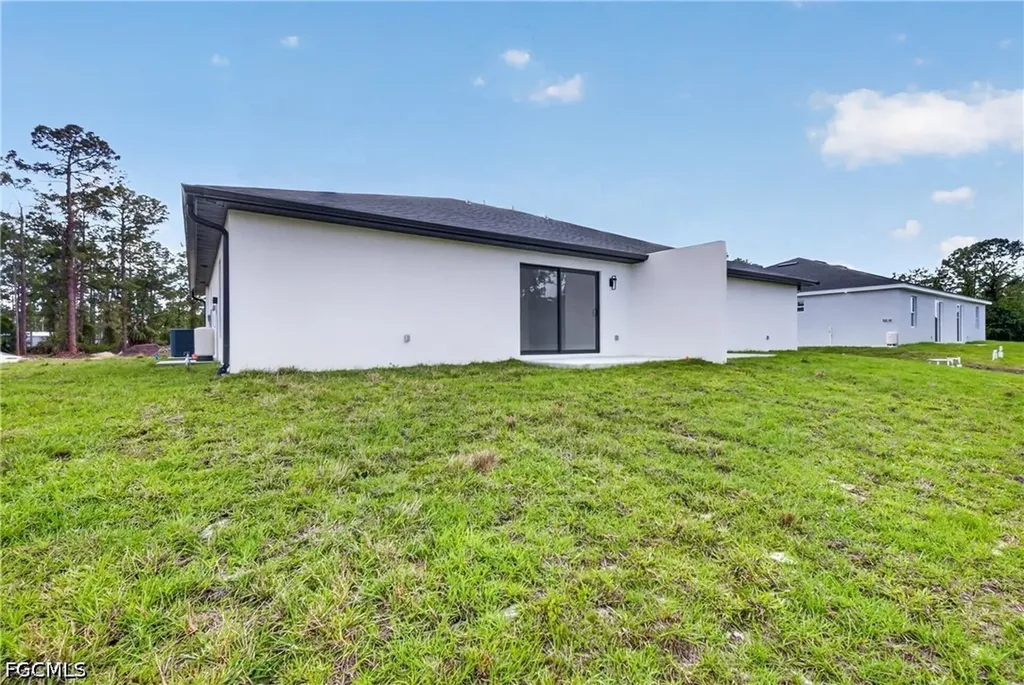 1001 E 12th Street Lehigh Acres FL 33972