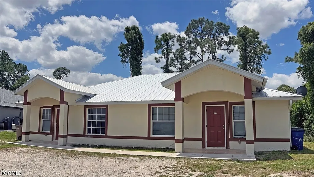 4653-4655 29th Street SW Lehigh Acres FL 33973