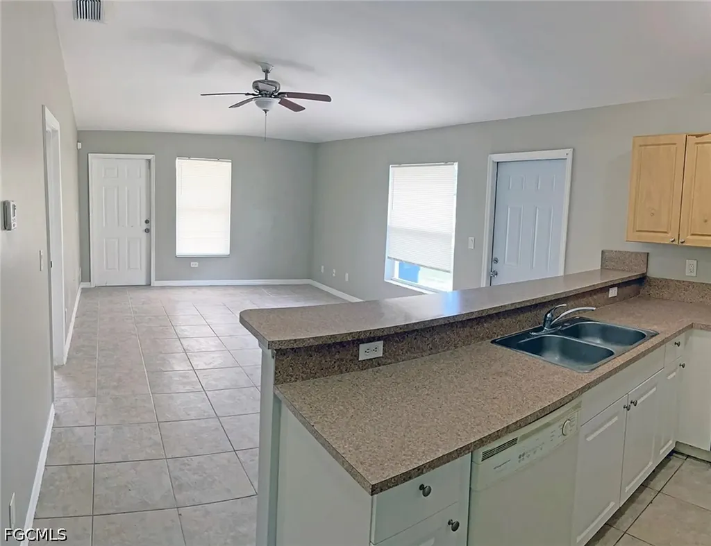 4653-4655 29th Street SW Lehigh Acres FL 33973