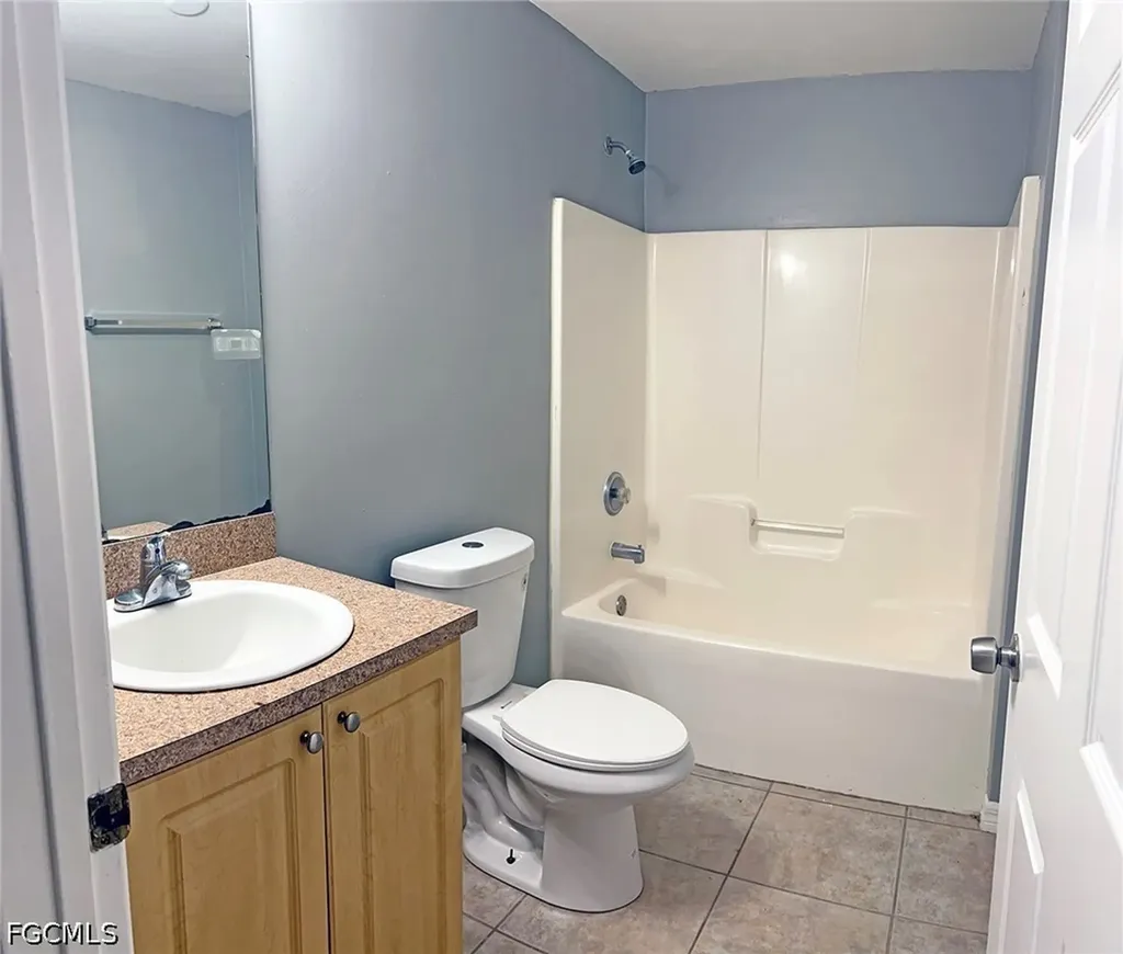4653-4655 29th Street SW Lehigh Acres FL 33973