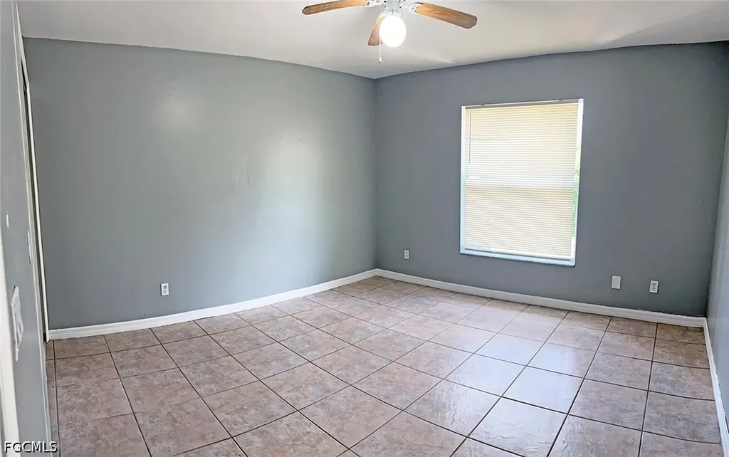 4653-4655 29th Street SW Lehigh Acres FL 33973
