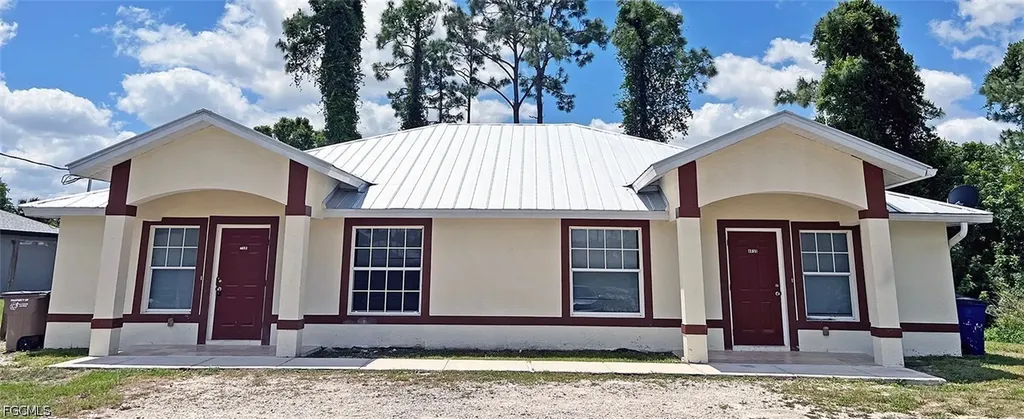 4653-4655 29th Street SW Lehigh Acres FL 33973