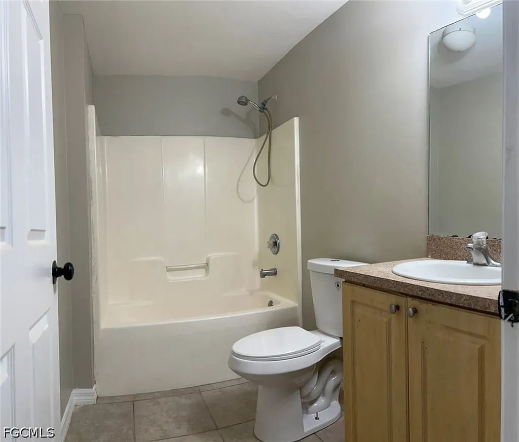 4653-4655 29th Street SW Lehigh Acres FL 33973