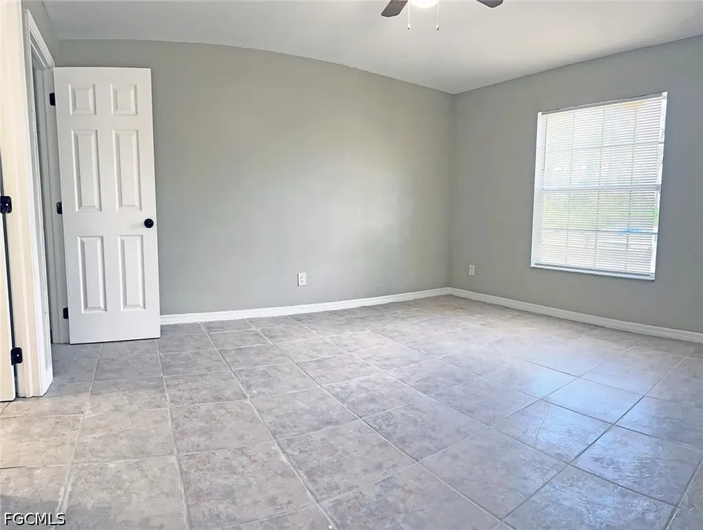 4653-4655 29th Street SW Lehigh Acres FL 33973