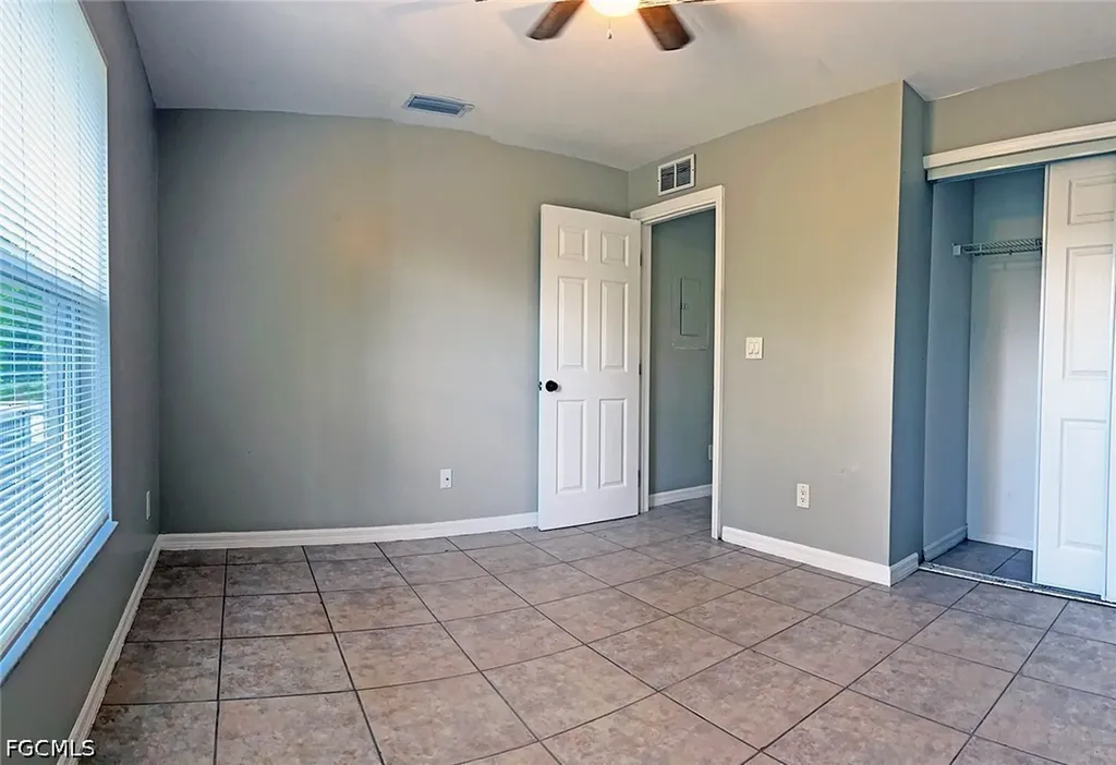 4653-4655 29th Street SW Lehigh Acres FL 33973