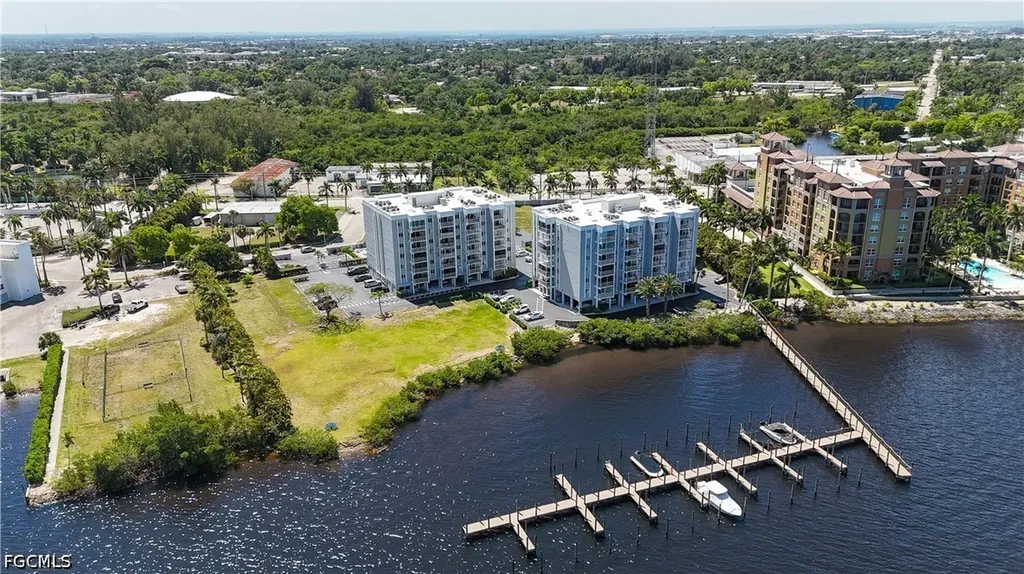 2885 Palm Beach Boulevard Fort Myers FL 33916