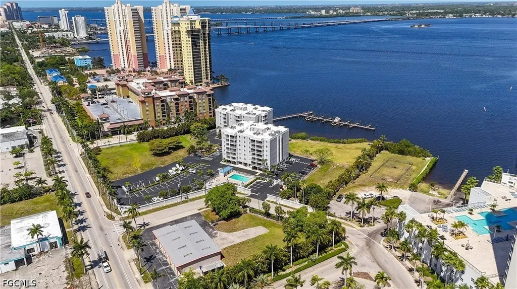 2885 Palm Beach Boulevard Fort Myers FL 33916
