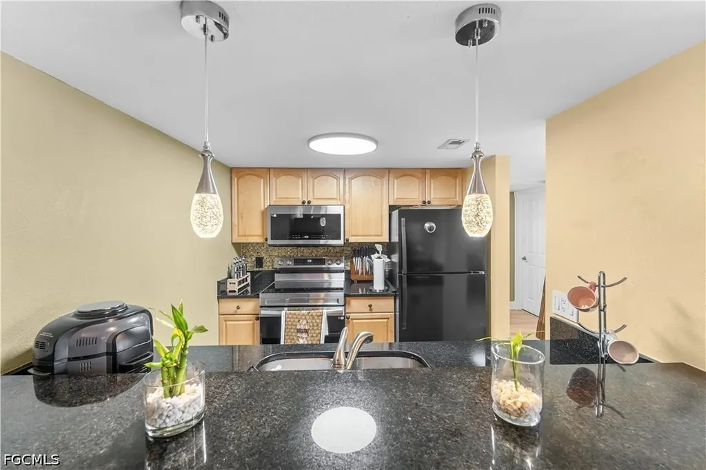 2885 Palm Beach Boulevard Fort Myers FL 33916