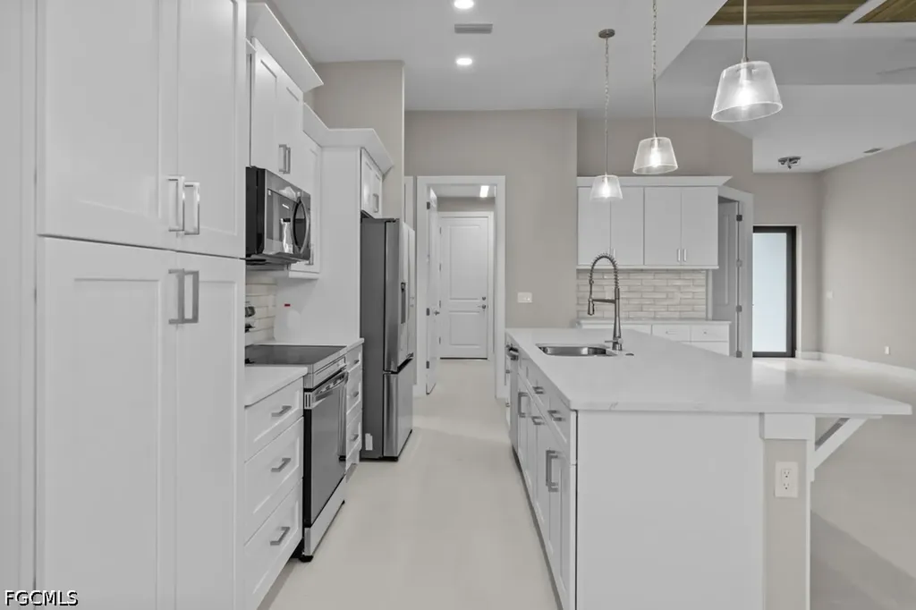 3419 SW 5th Place Cape Coral FL 33993