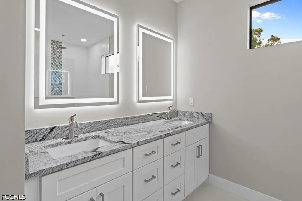 3419 SW 5th Place Cape Coral FL 33993
