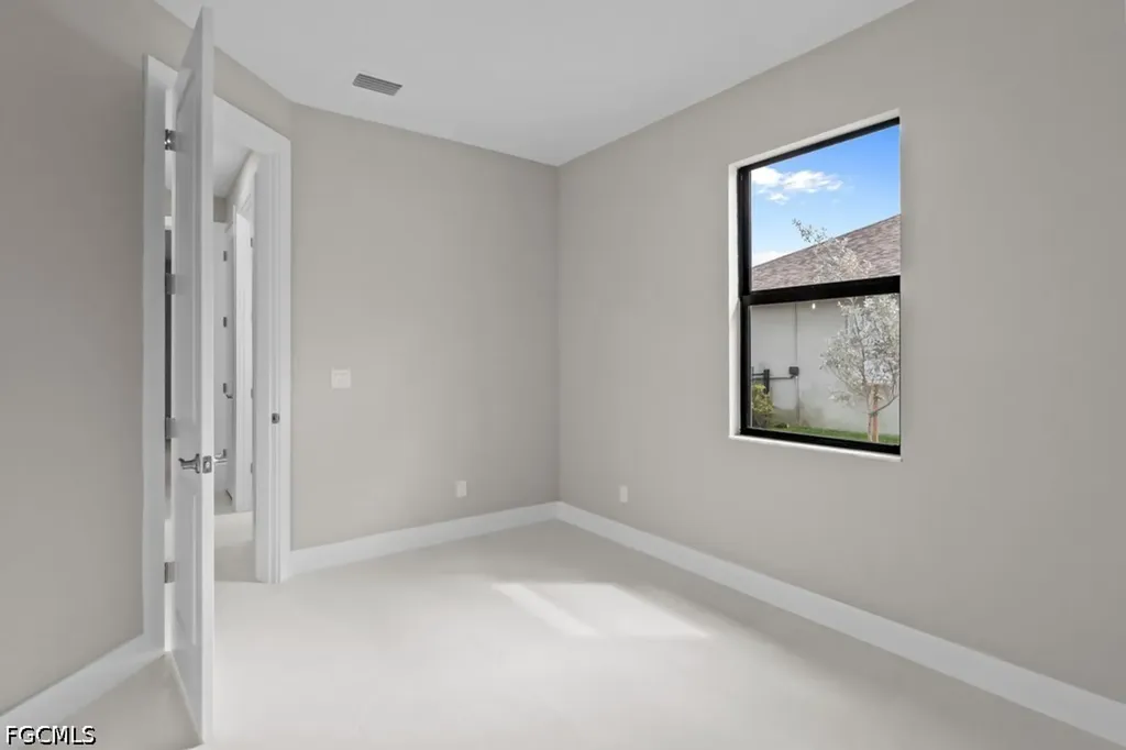 3419 SW 5th Place Cape Coral FL 33993