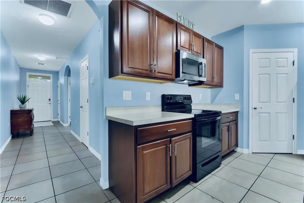 10357 Silver Pond Lane Lehigh Acres FL 33936