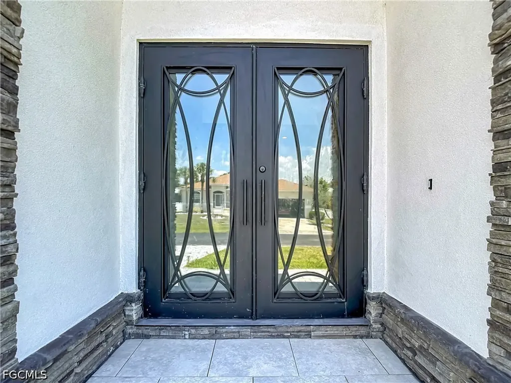8831 Woodgate Drive Fort Myers FL 33908