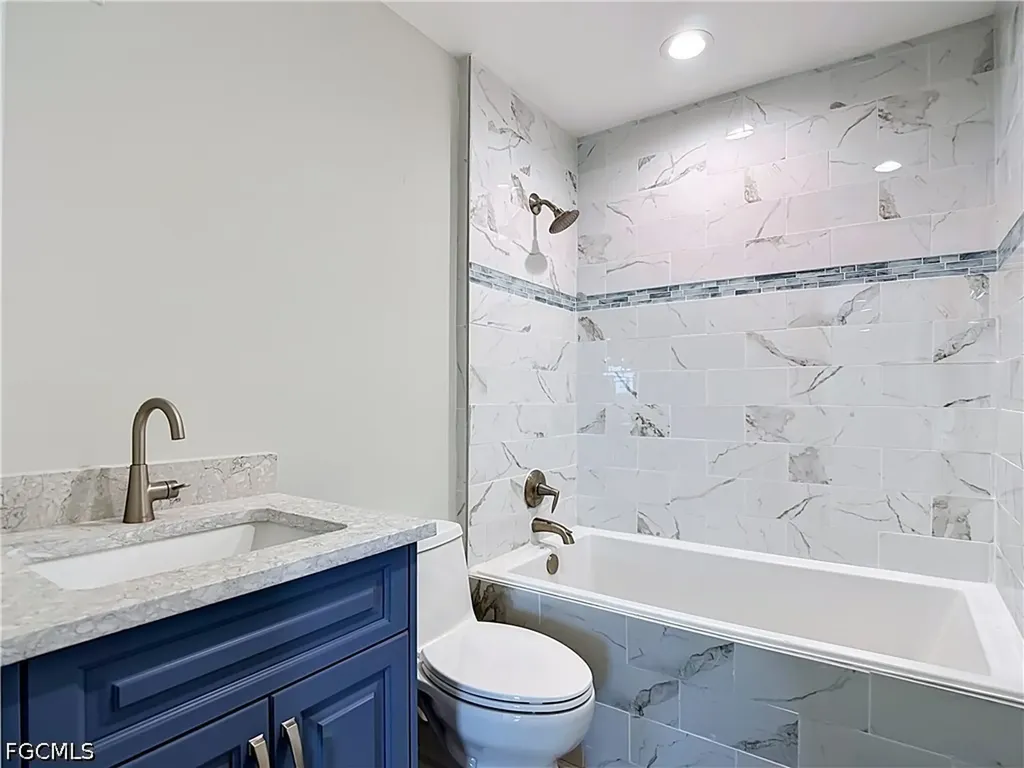 8831 Woodgate Drive Fort Myers FL 33908