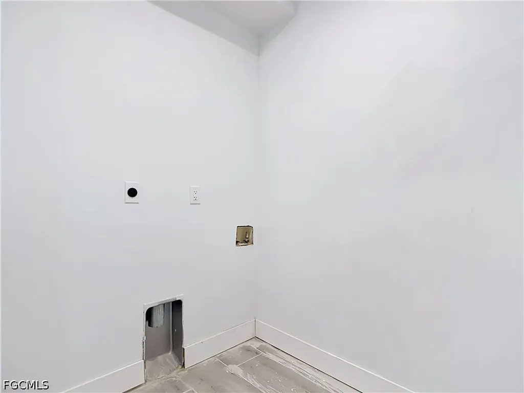 8831 Woodgate Drive Fort Myers FL 33908