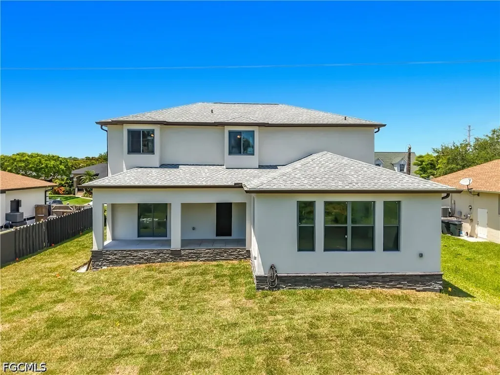 8831 Woodgate Drive Fort Myers FL 33908