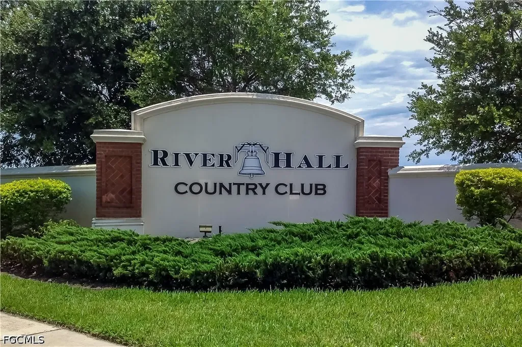 17290 Walnut Run Drive Alva FL 33920