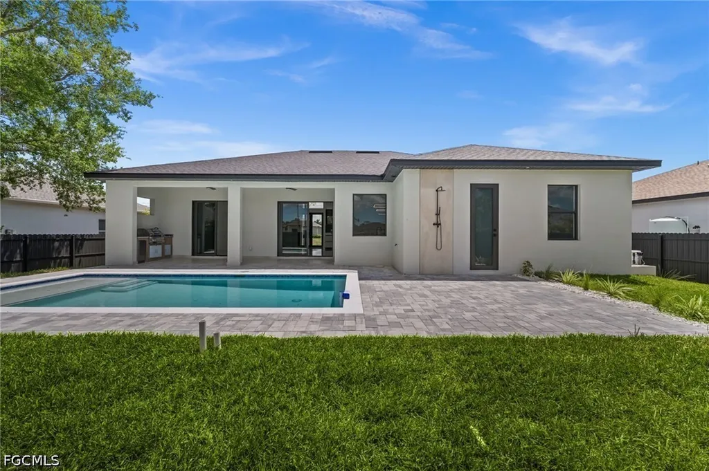 1532 NW 24th Place Cape Coral FL 33993