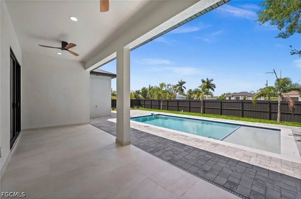 1532 NW 24th Place Cape Coral FL 33993