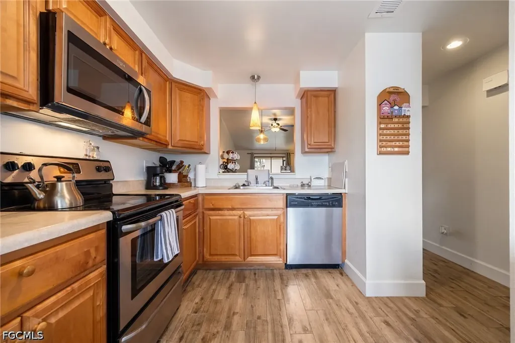 13277 Broadhurst Loop Fort Myers FL 33919