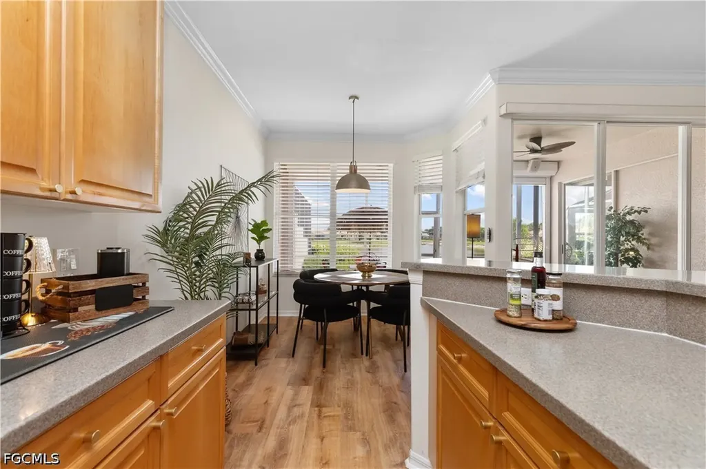 1896 Crestview Way Naples FL 34119