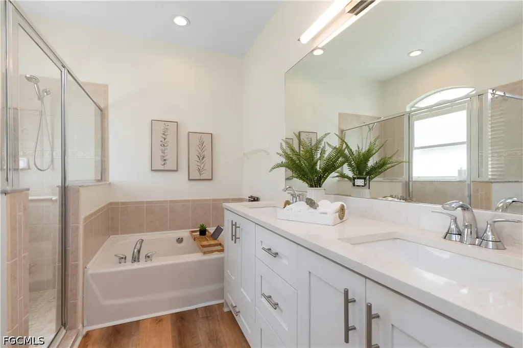 1896 Crestview Way Naples FL 34119